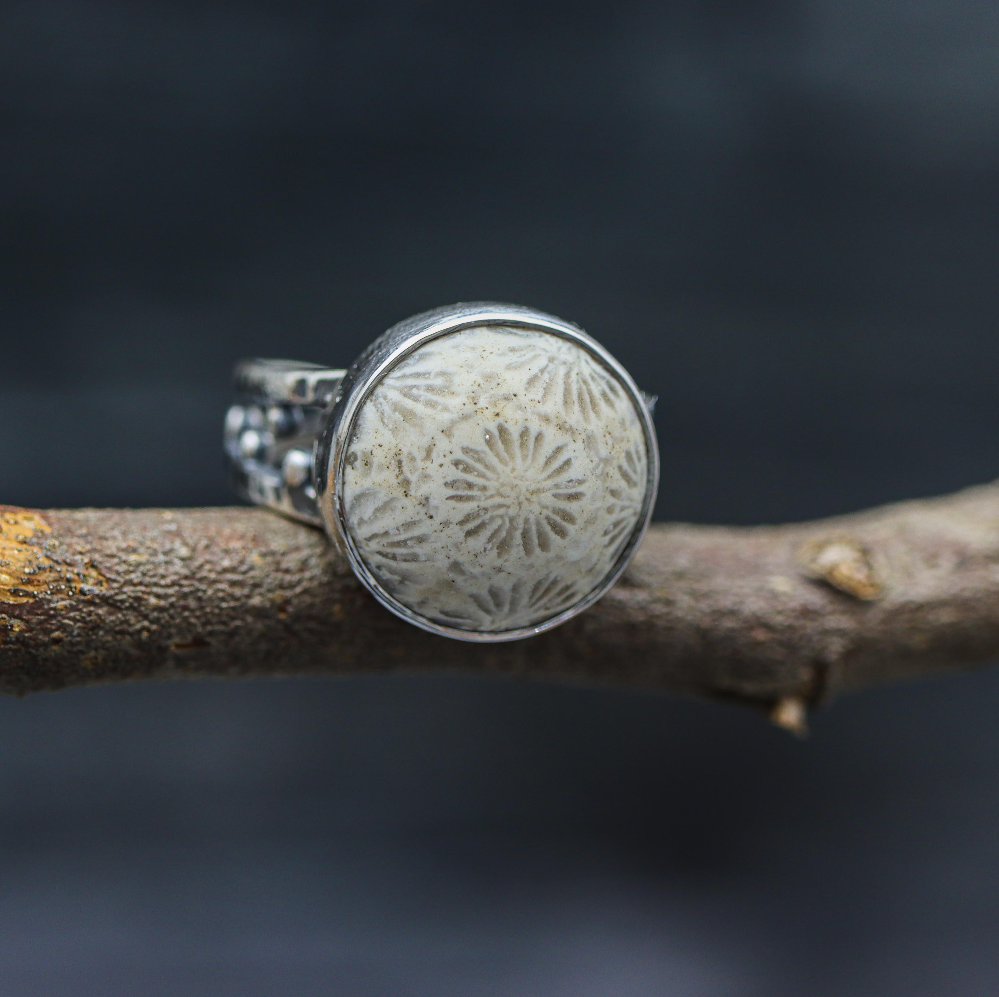Fossil Coral Sterling Silver Bubble Band Ring Size 8.75