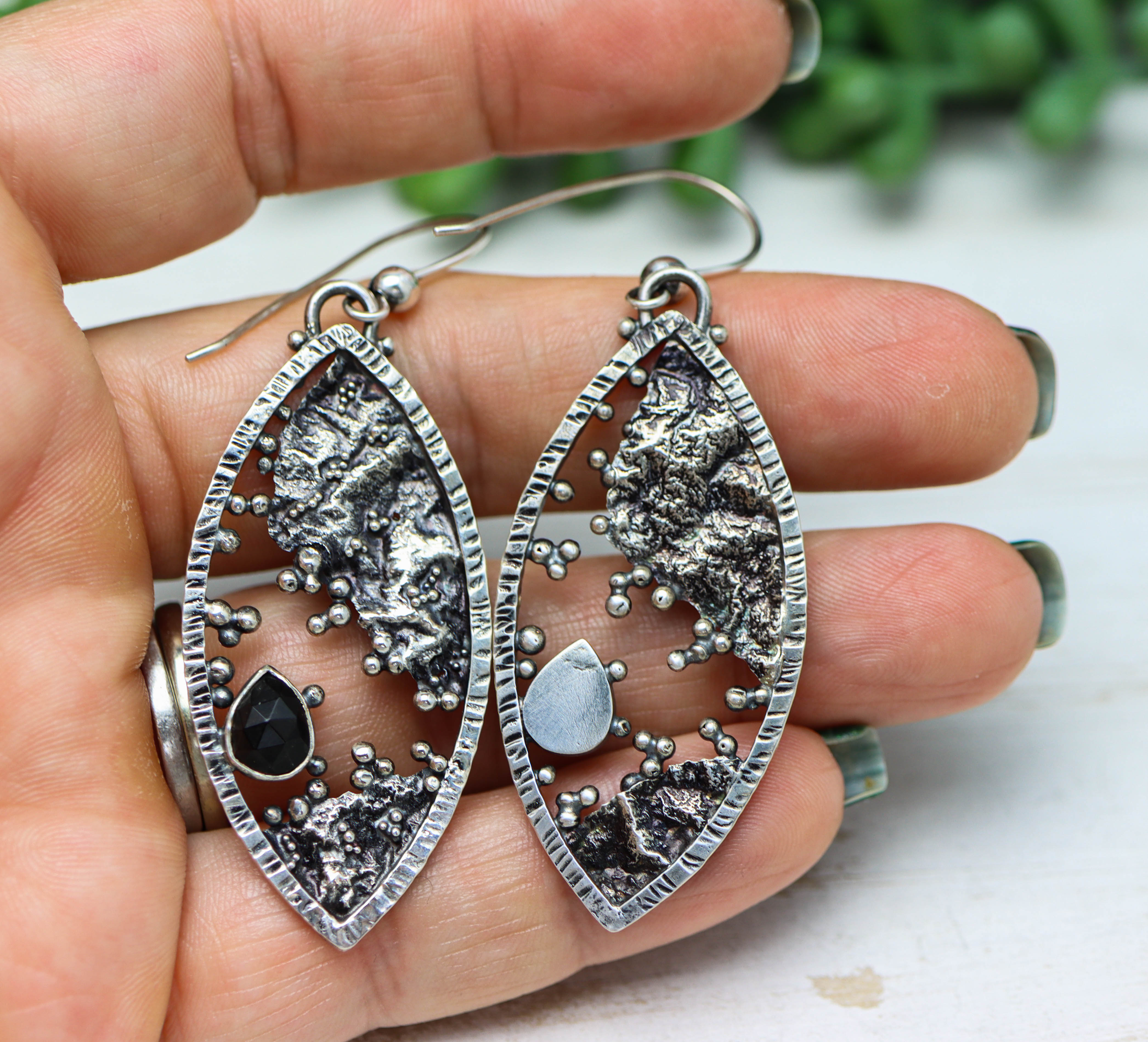 Flashy Black Spinel Reticulation and Granulation Earrings